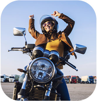 Viajar en moto en verano de forma segura: consejos esenciales